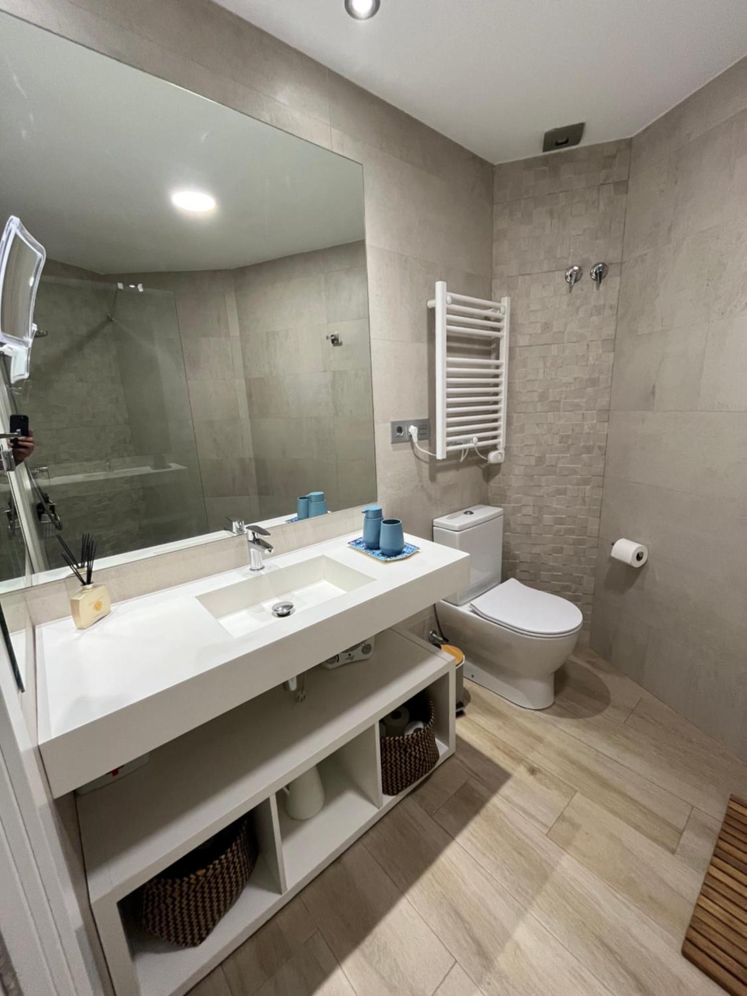 Fantastico Apartamento Suite En Centro De Granada Eksteriør billede